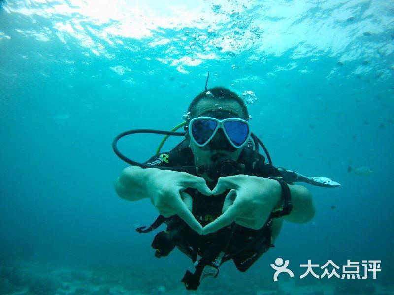 齐白石嫡传罗旺山收邱朝龙入室弟子拜师仪式